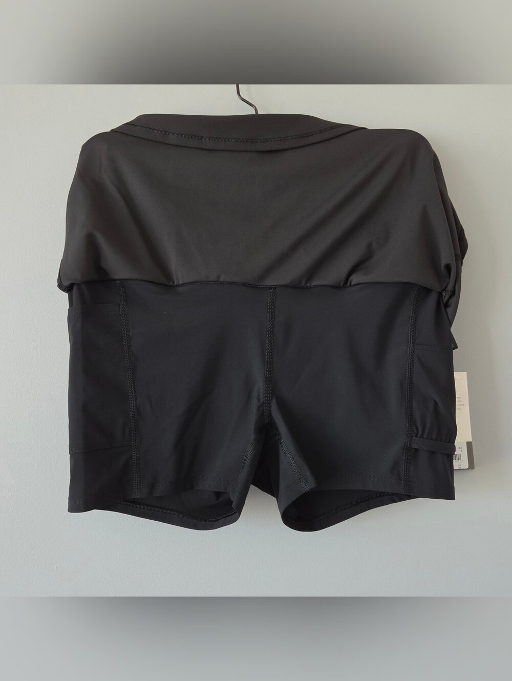 NWT Vuori Women's Daily Skirt Black - 14" Length - Small - VW3102 - Picture 4 of 9